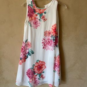 EUC JH Size 8 White summer sleeveless dress with flowers